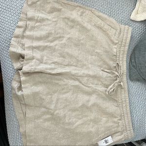 Old Navy High-Waisted Linen-Blend Shorts
